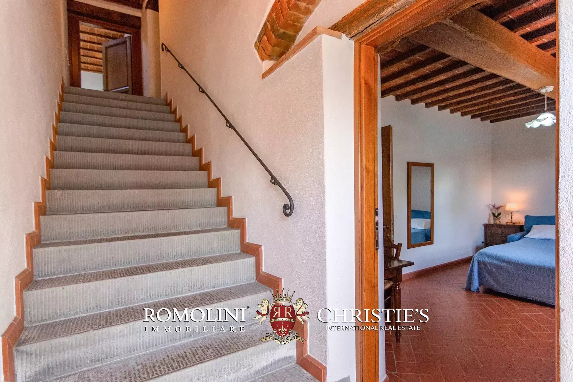 8 Bedroom Villa/Townhouse's Image 41