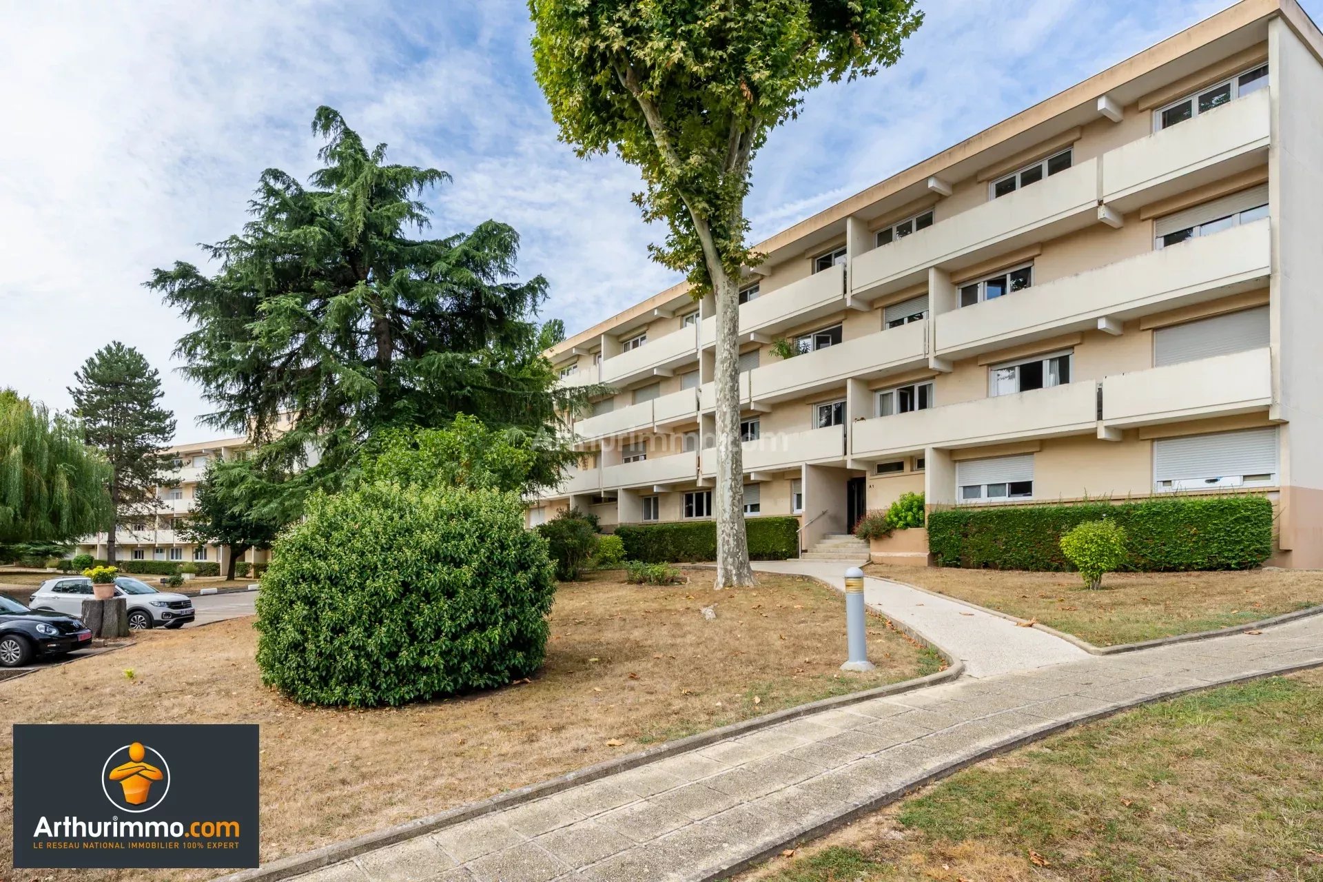 F4 EN DERNIER ETAGE