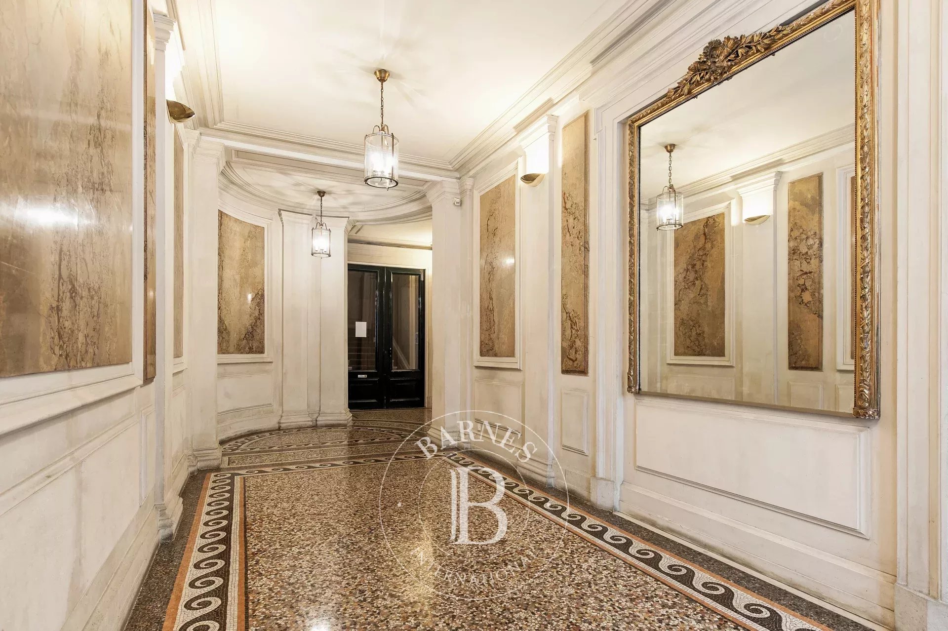 Daire Paris 8ème - picture 13