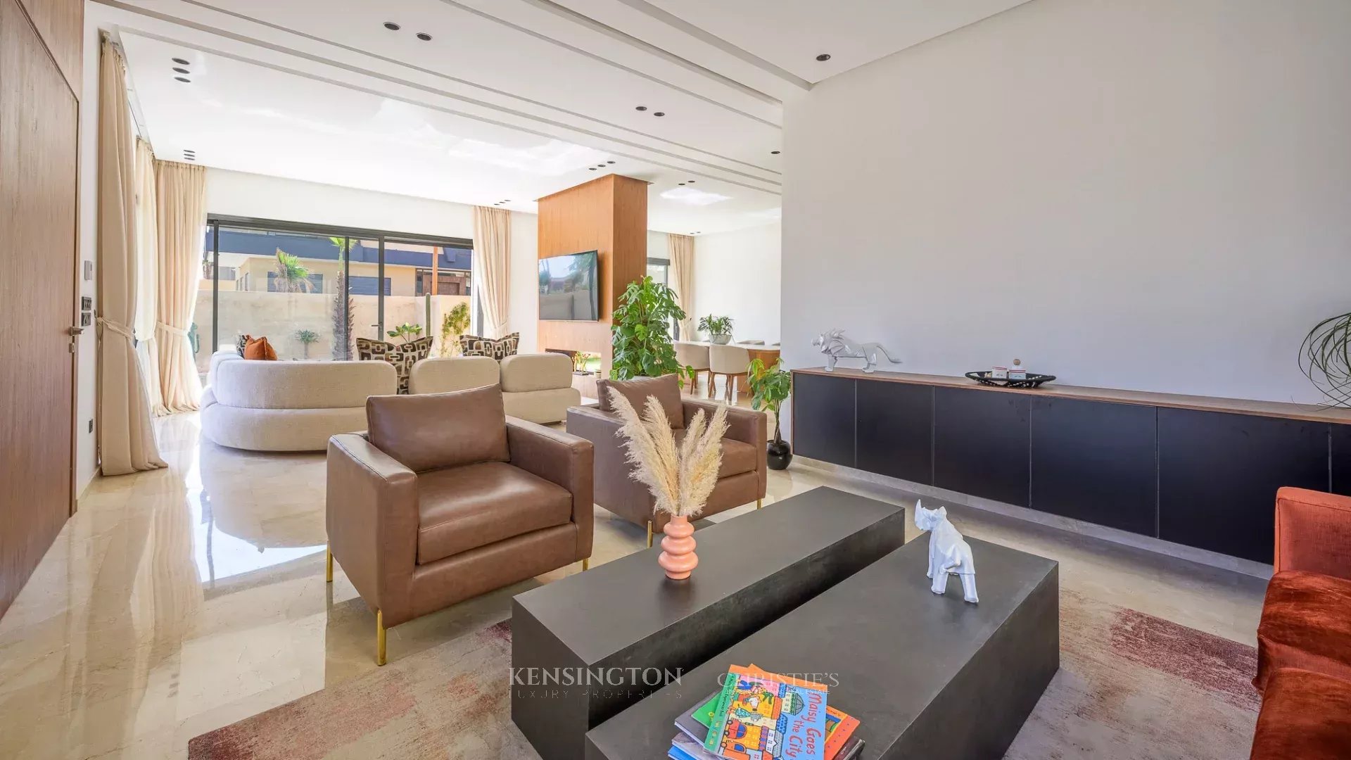 4 Bedroom Villa/Townhouse's Image 7