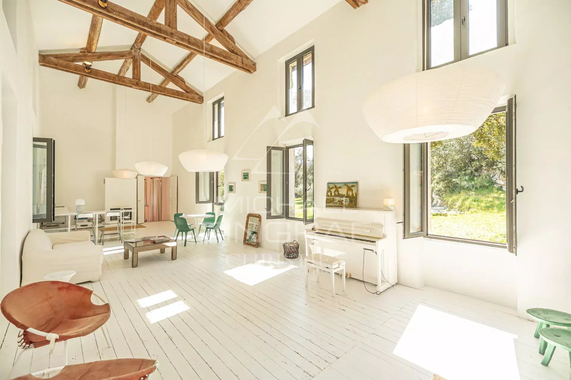 6 Bedroom Villa/Townhouse's Image 5