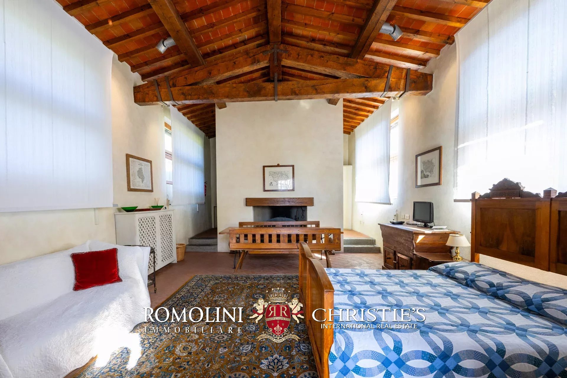 13 Bedroom Villa/Townhouse's Image 32