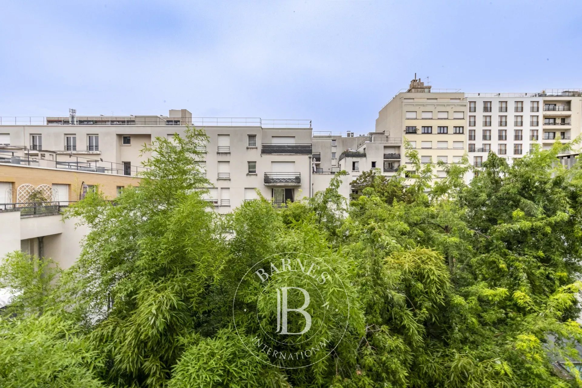Apartment Paris 75015  -  ref 87246573 (picture 1)