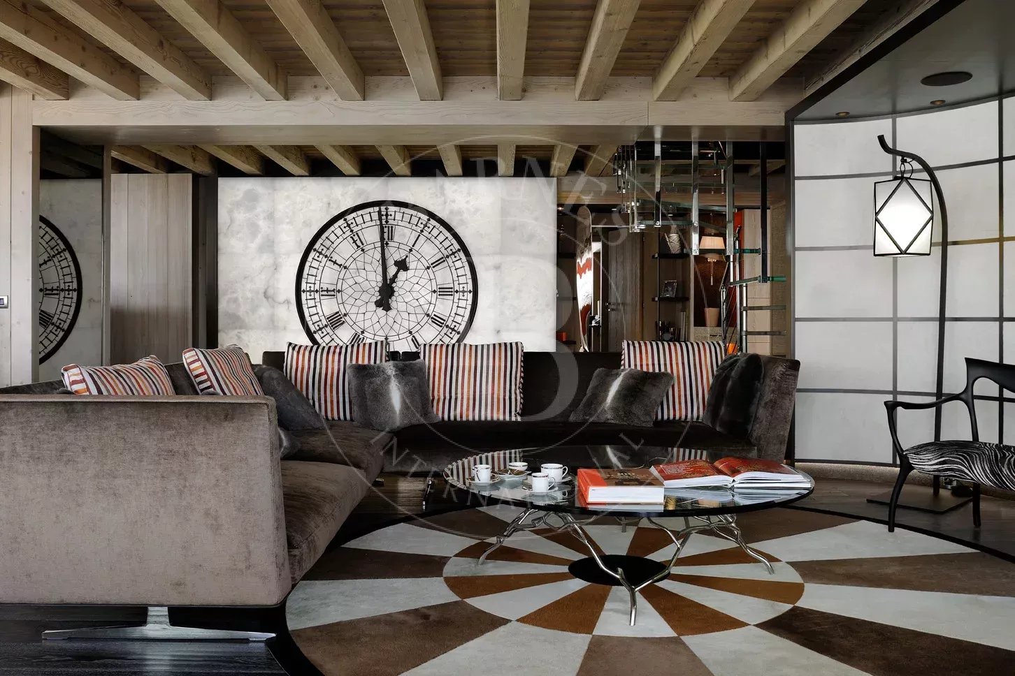 Agence immobilière de 