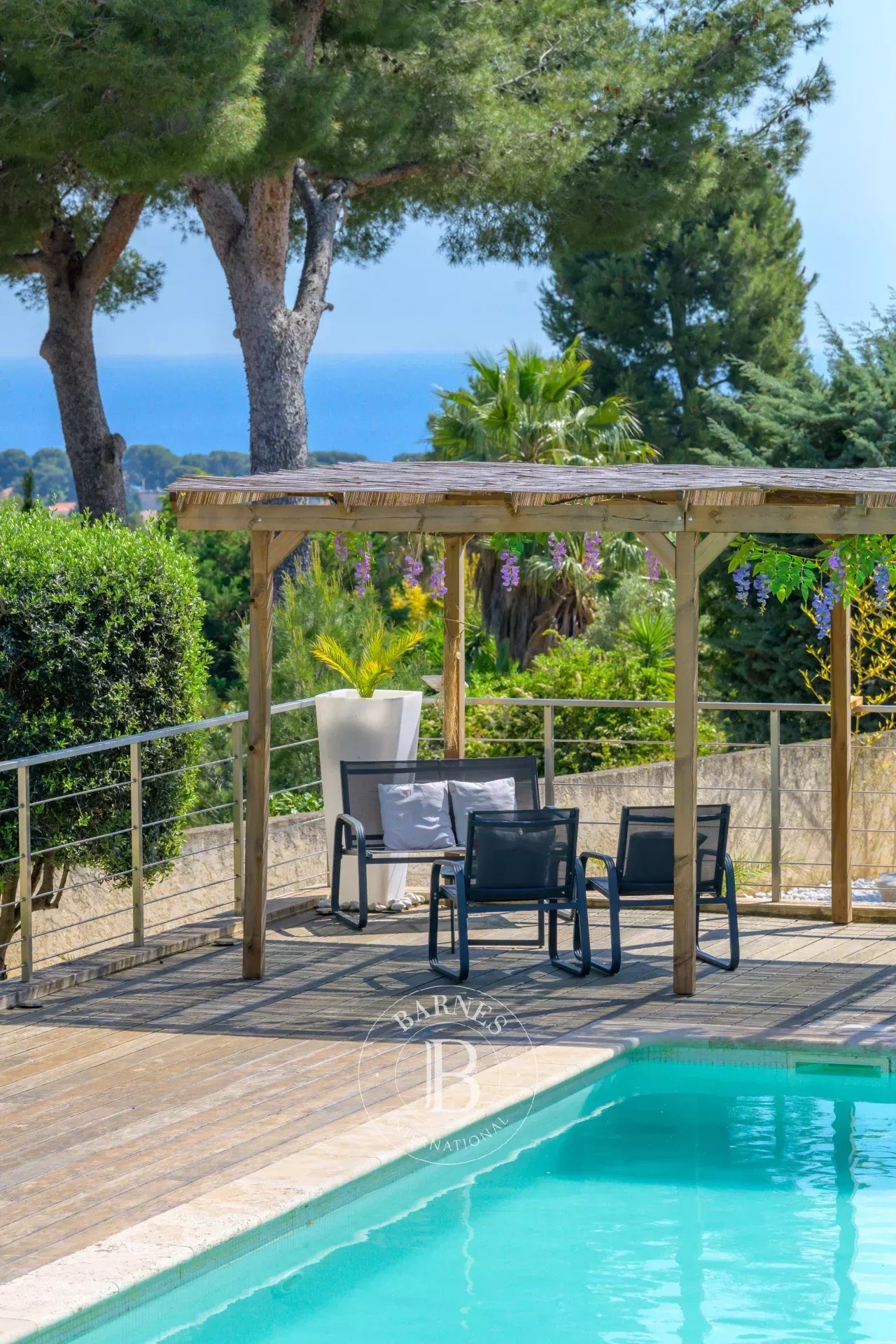 Ev Cassis - picture 8