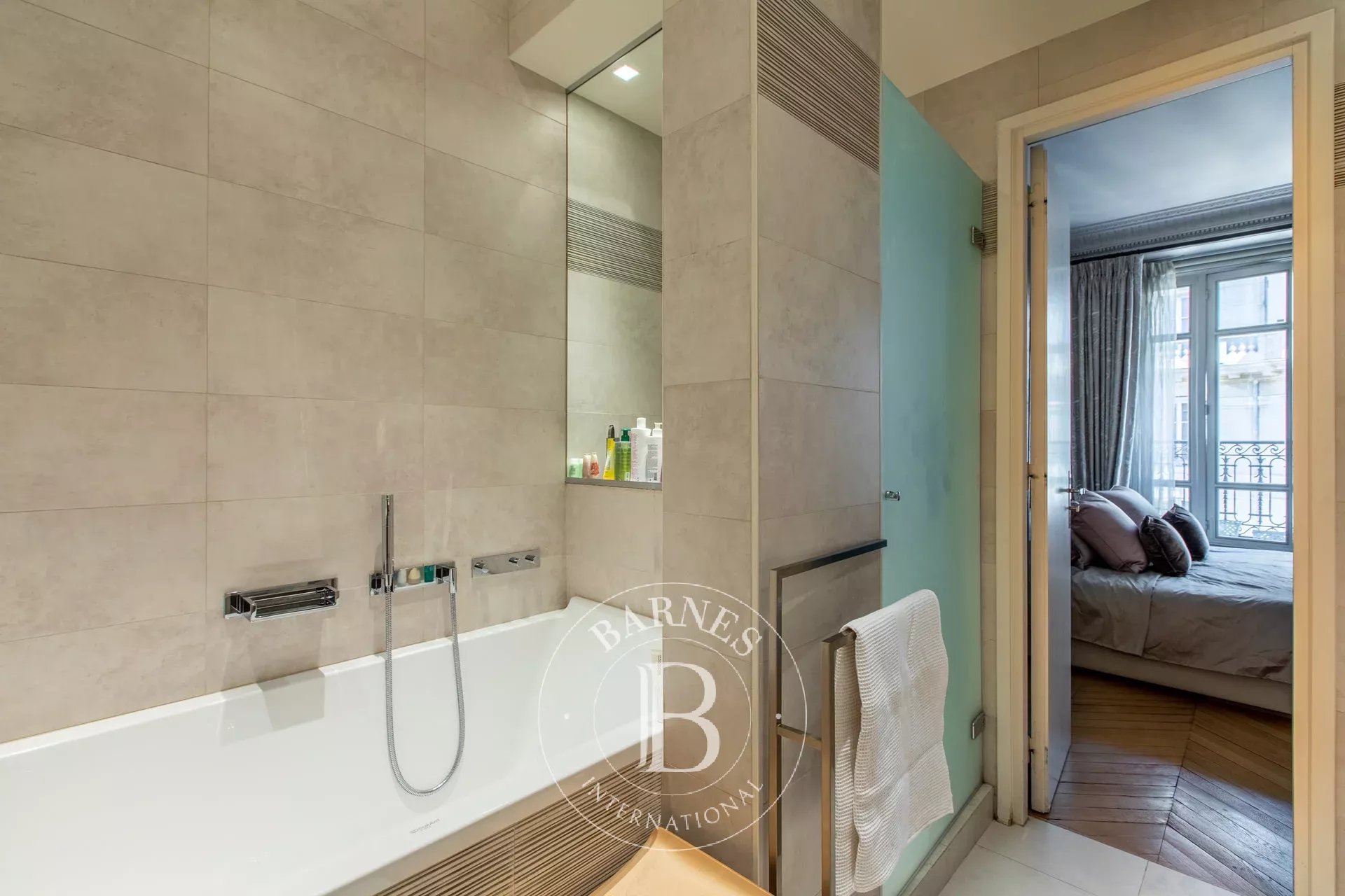 Daire Paris 16ème - picture 24