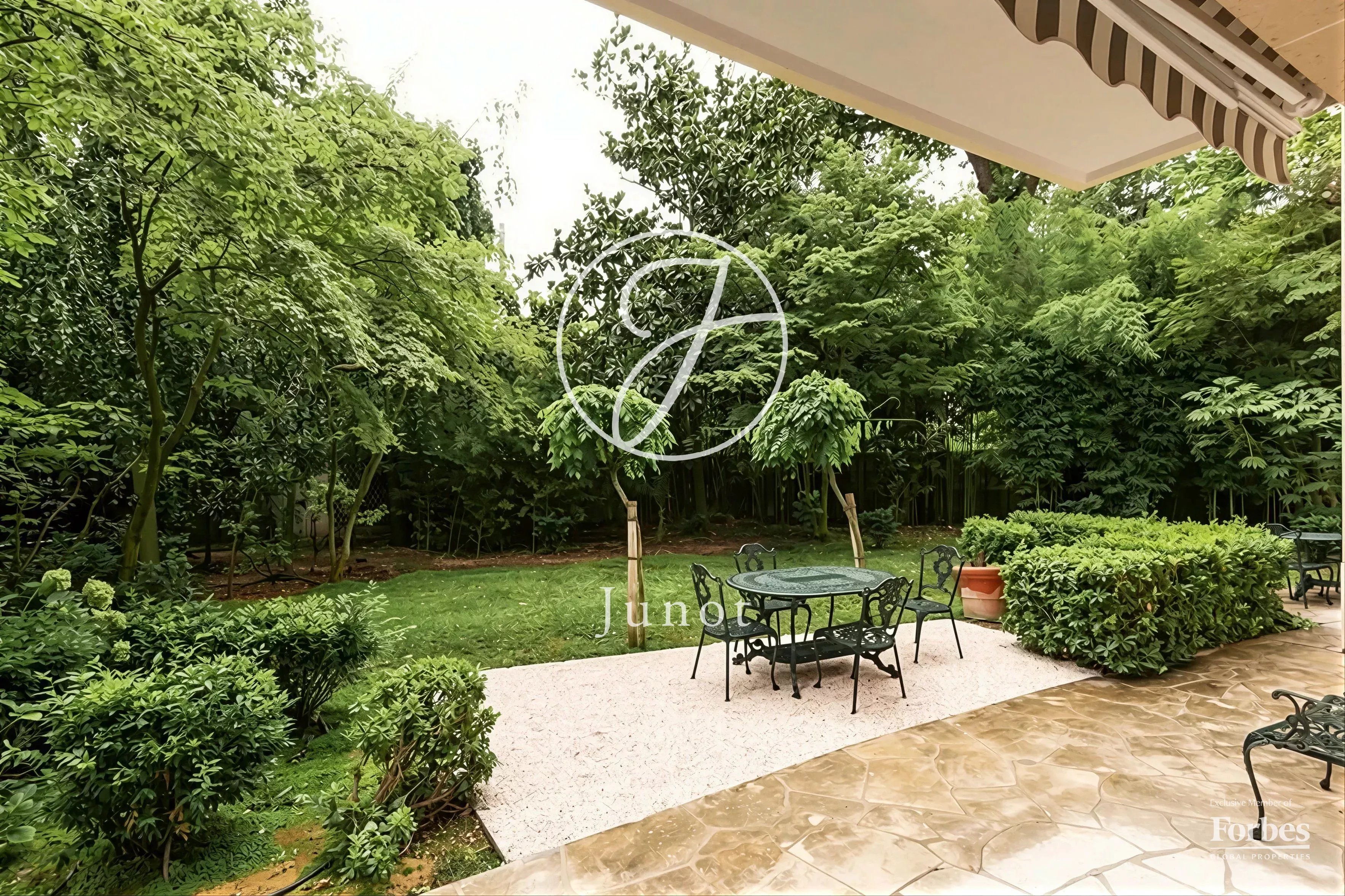 Boulogne-Billancourt - SCHUMAN / PAVILLON - Appartement - 4 pièces - 121,65m² Carrez - 2 chambres - Jardin privatif 448m² - Parking