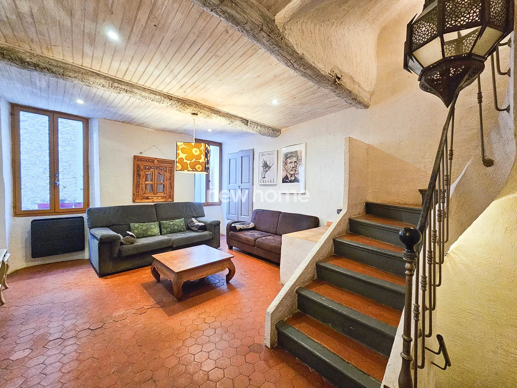 Charmante maison de village aux beaux volumes  Ampus