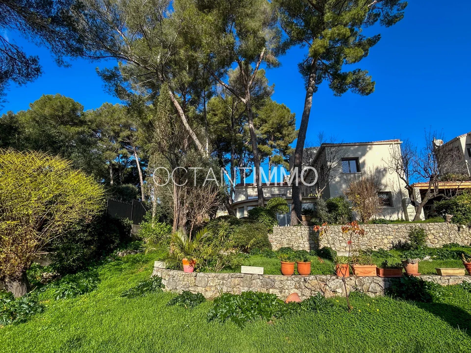 Le Cannet Maison de caractère 4P +2P 220m2   Calme et nature