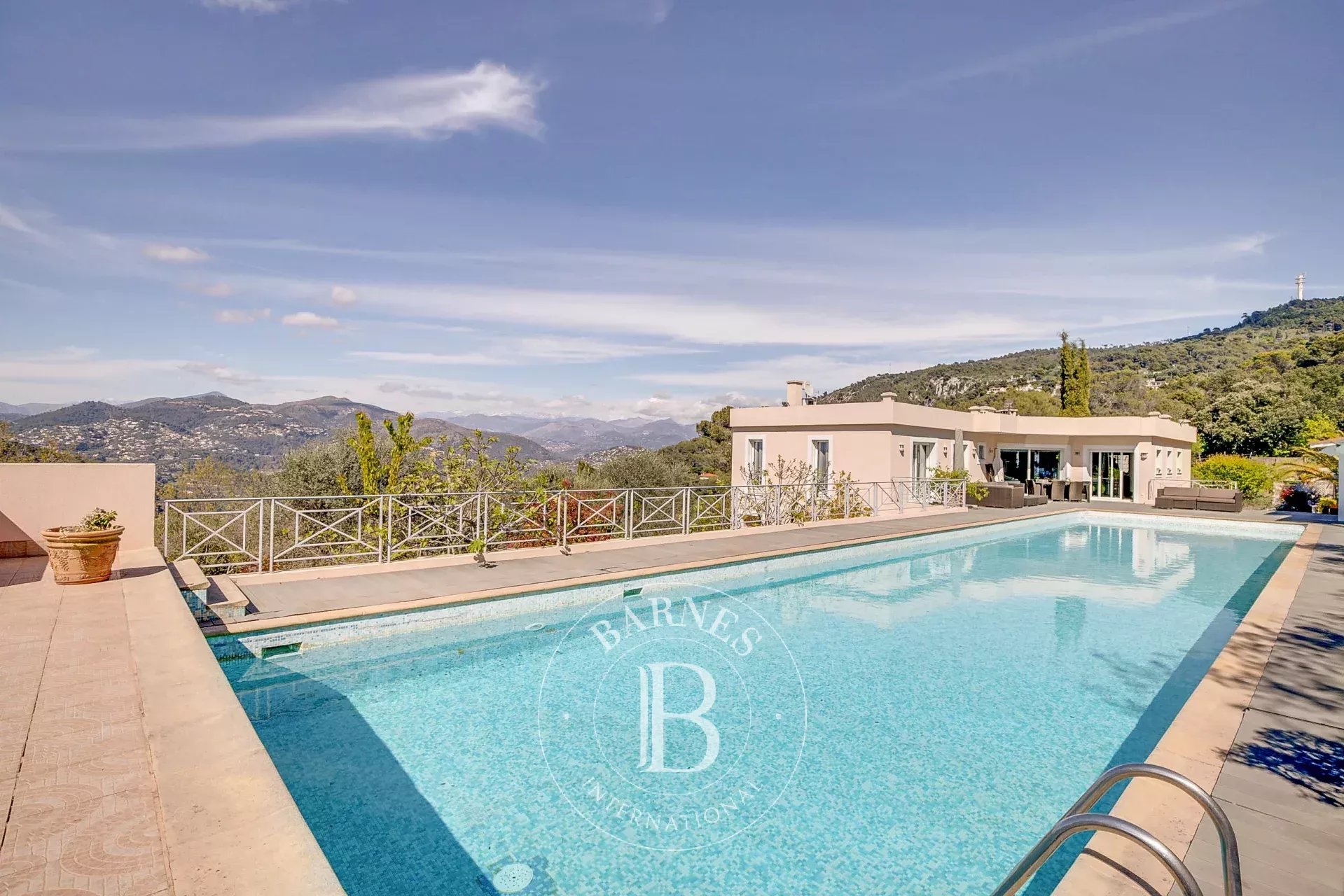 Nue-propriété - Vente à terme 10 ans - Villa Nice vue montagnes panoramique / piscine