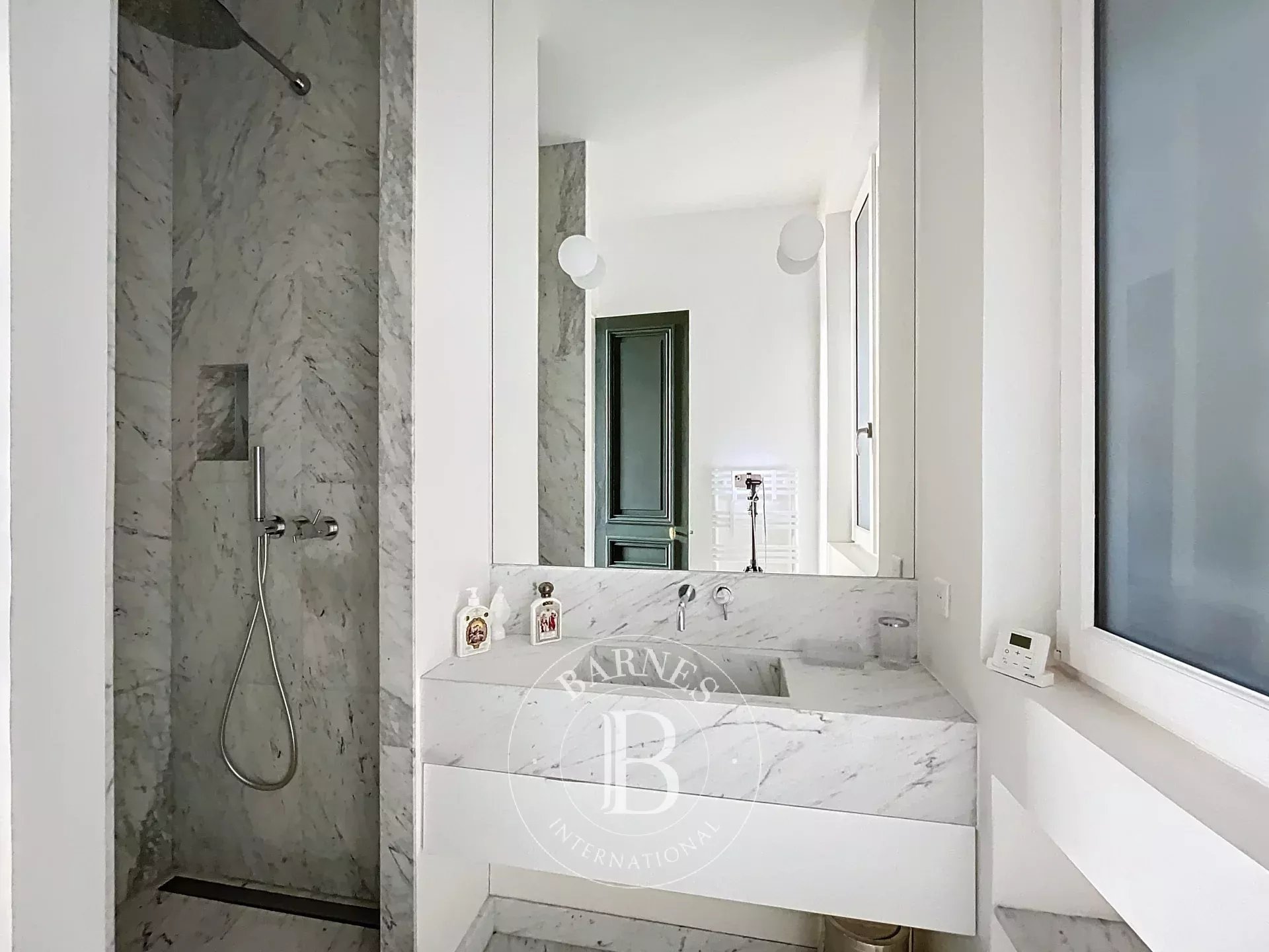 Daire Paris 1er - picture 8