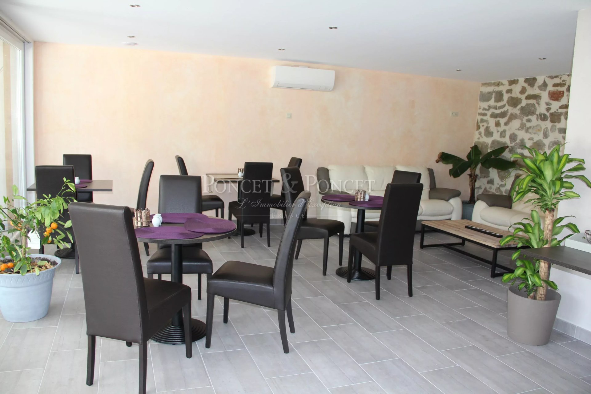 16 Bedroom Villa/Townhouse's Image 17