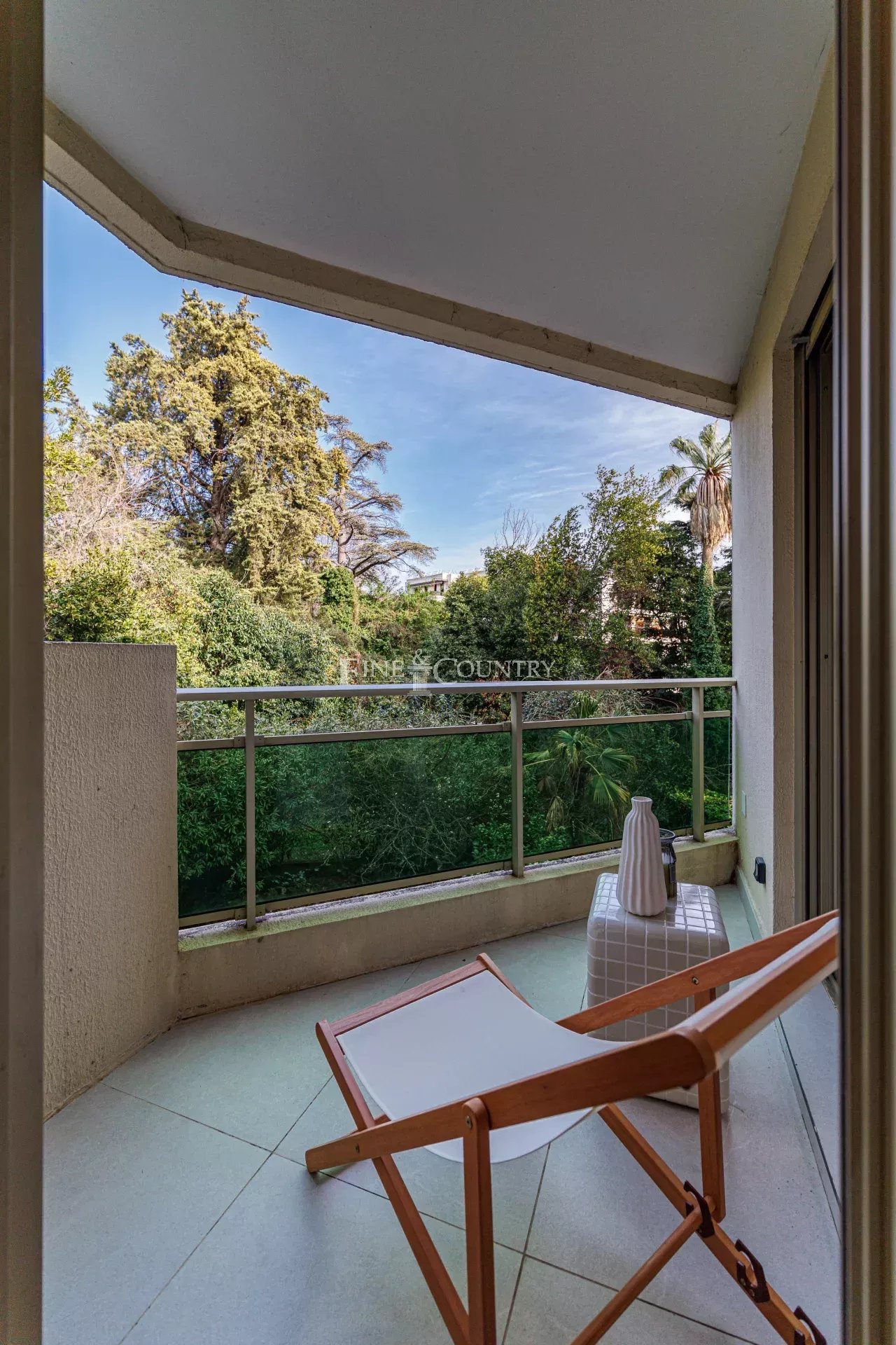 Photo of For Sale – 2-Bedroom Apartment – Cannes Montrose