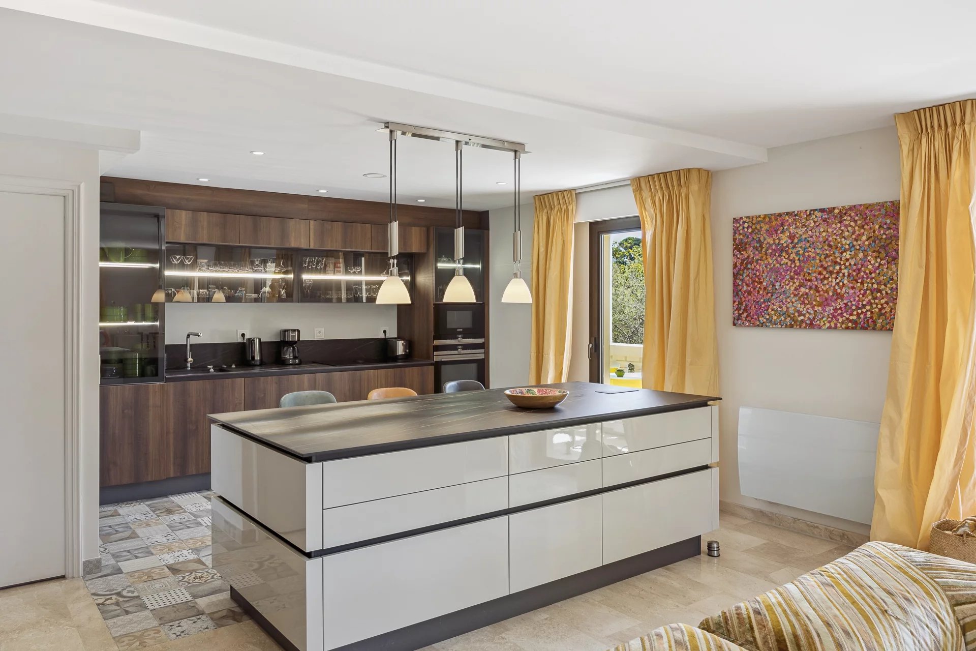 APARTMENT IN A SECURE RESIDENCE