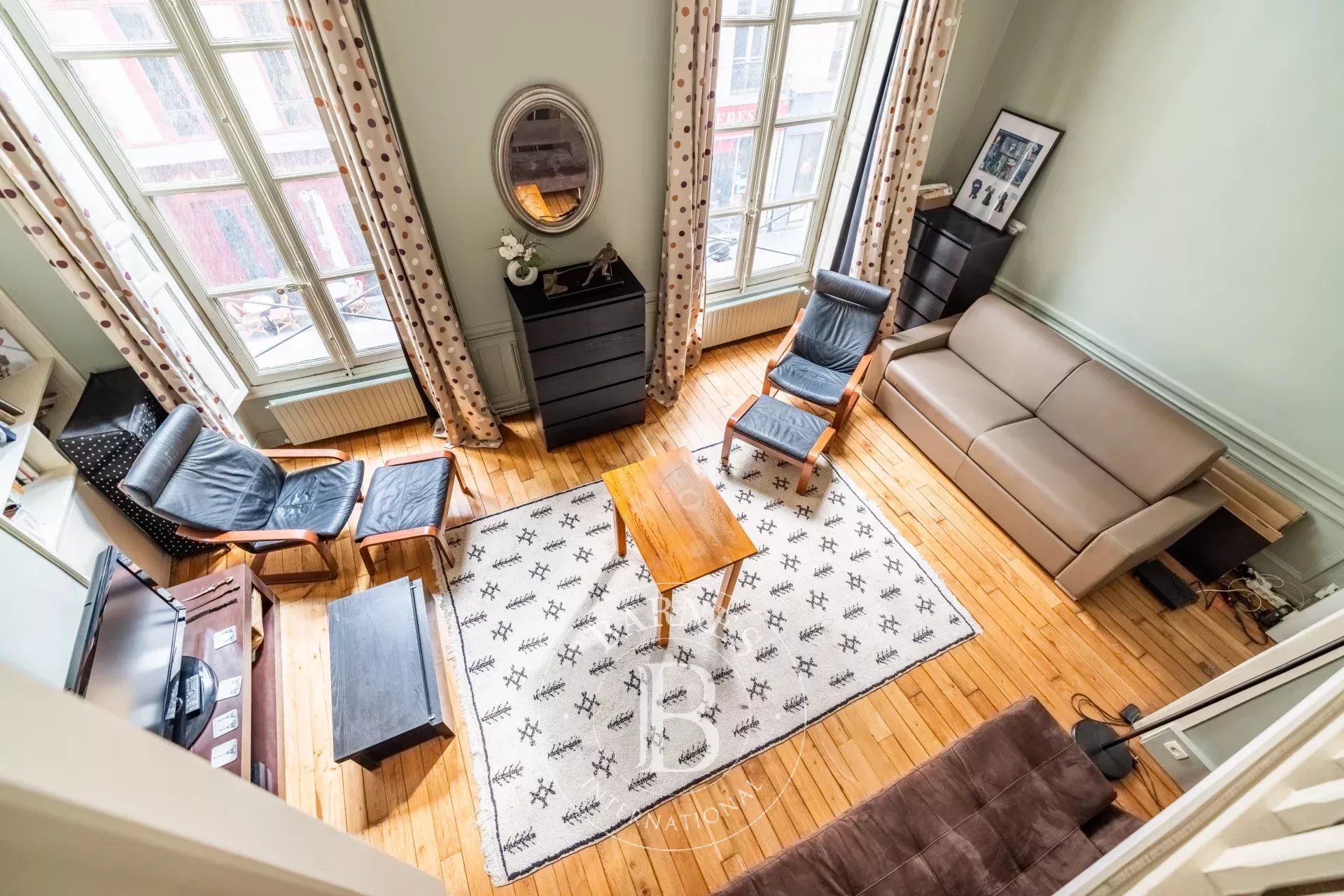 Daire Paris 4ème - picture 4