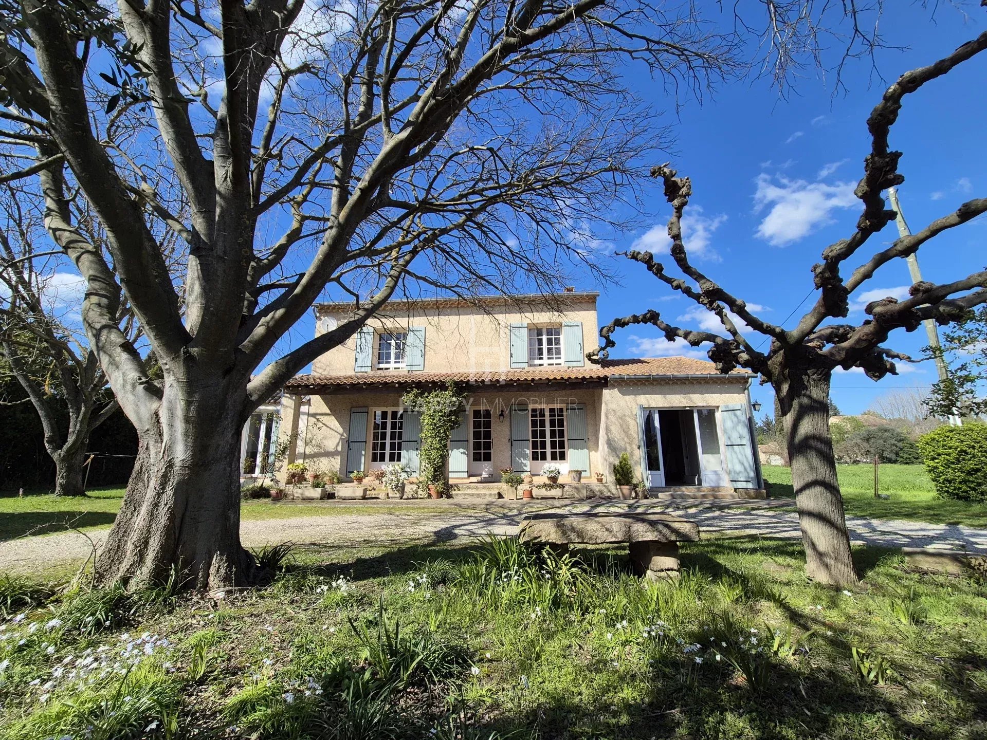 Maison avec hangar à Maillane