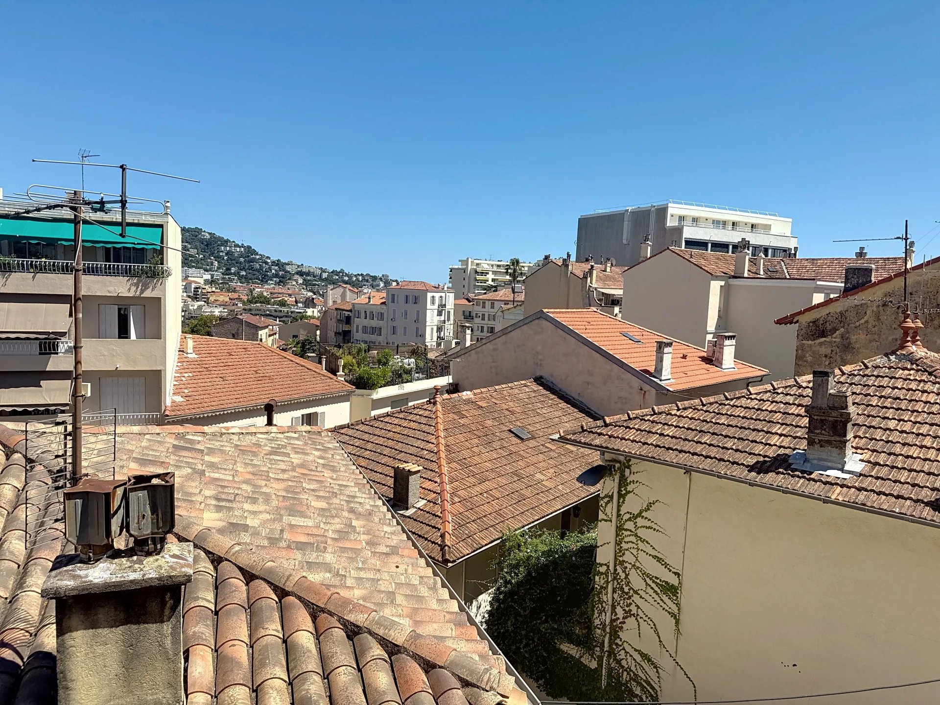 Agence immobilière de AZUR ACT IMMOBILIER