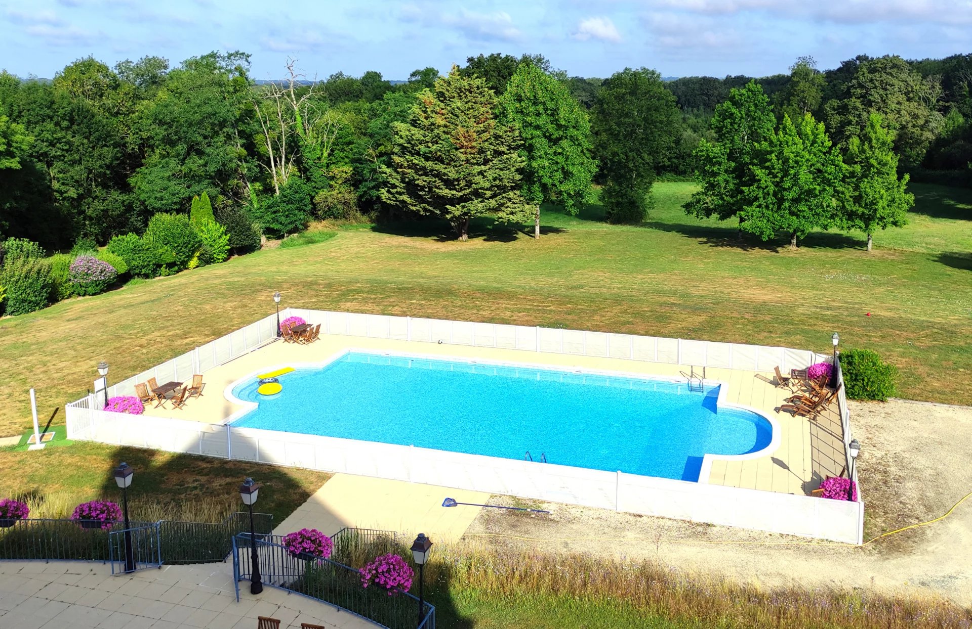 House in Les Forges - Image 4