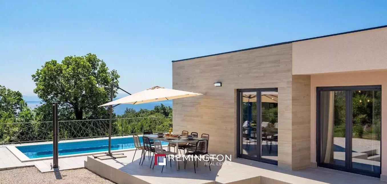 3 Bedroom Villa/Townhouse's Image 4