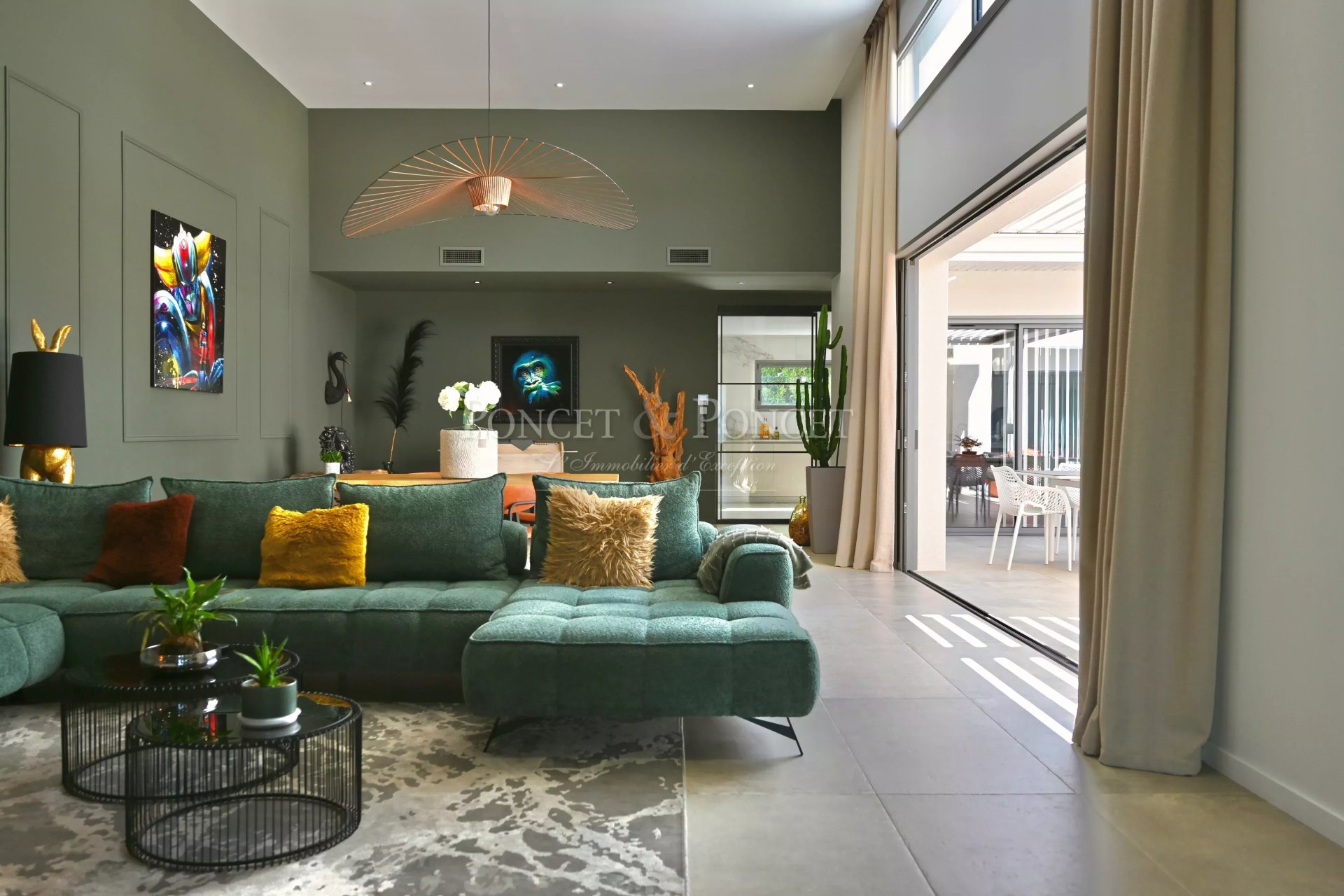 4 Bedroom Villa/Townhouse's Image 4