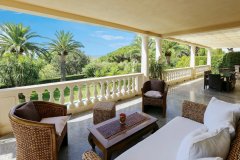 Luxury Villa Saint-Tropez: Legacy Estate Steps from Tahiti Beach — photo 7 of 7