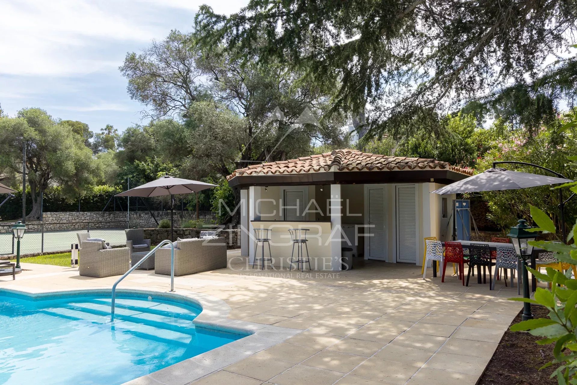 10 Bedroom Villa/Townhouse's Image 24