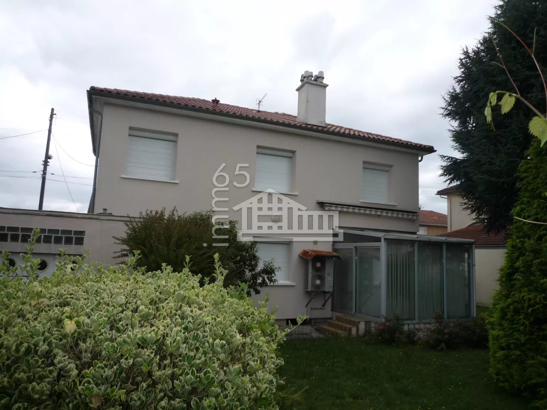 Agence immobilière de 