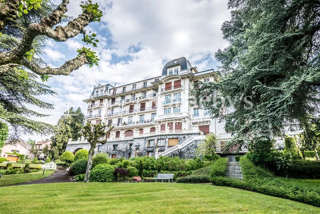 Vente APPARTEMENT DE PRESTIGE DANS RÉSIDENCE HISTORIQUE FACE AU