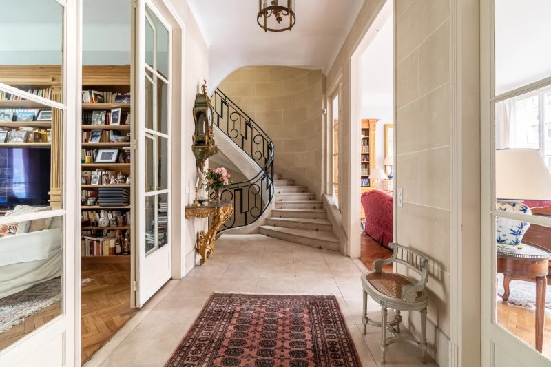 For Sale Mansion | Neuilly-sur-Seine - picture 1