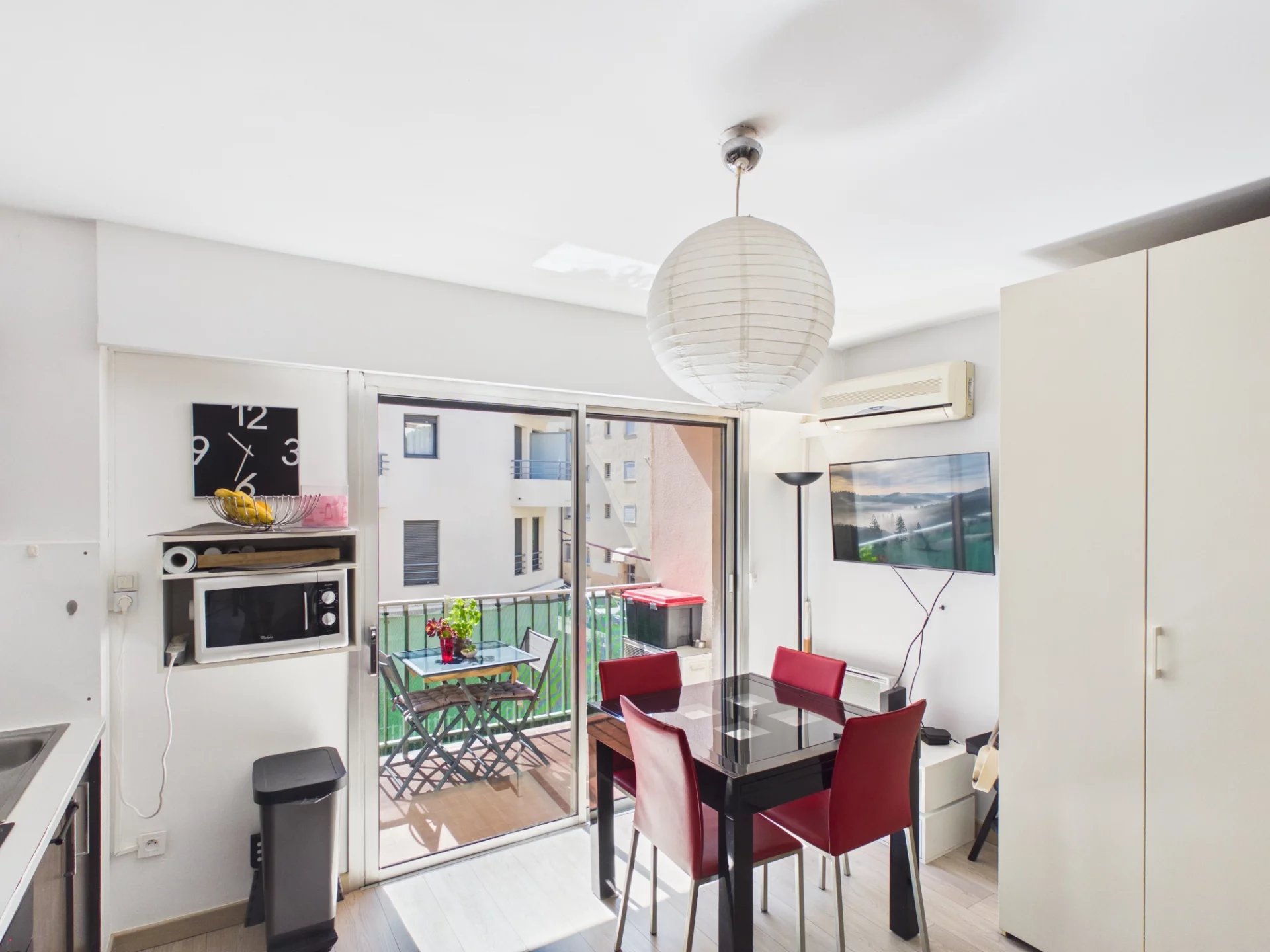 Studio 29 m² avec terrasse et fort potentiel - Photo 3
