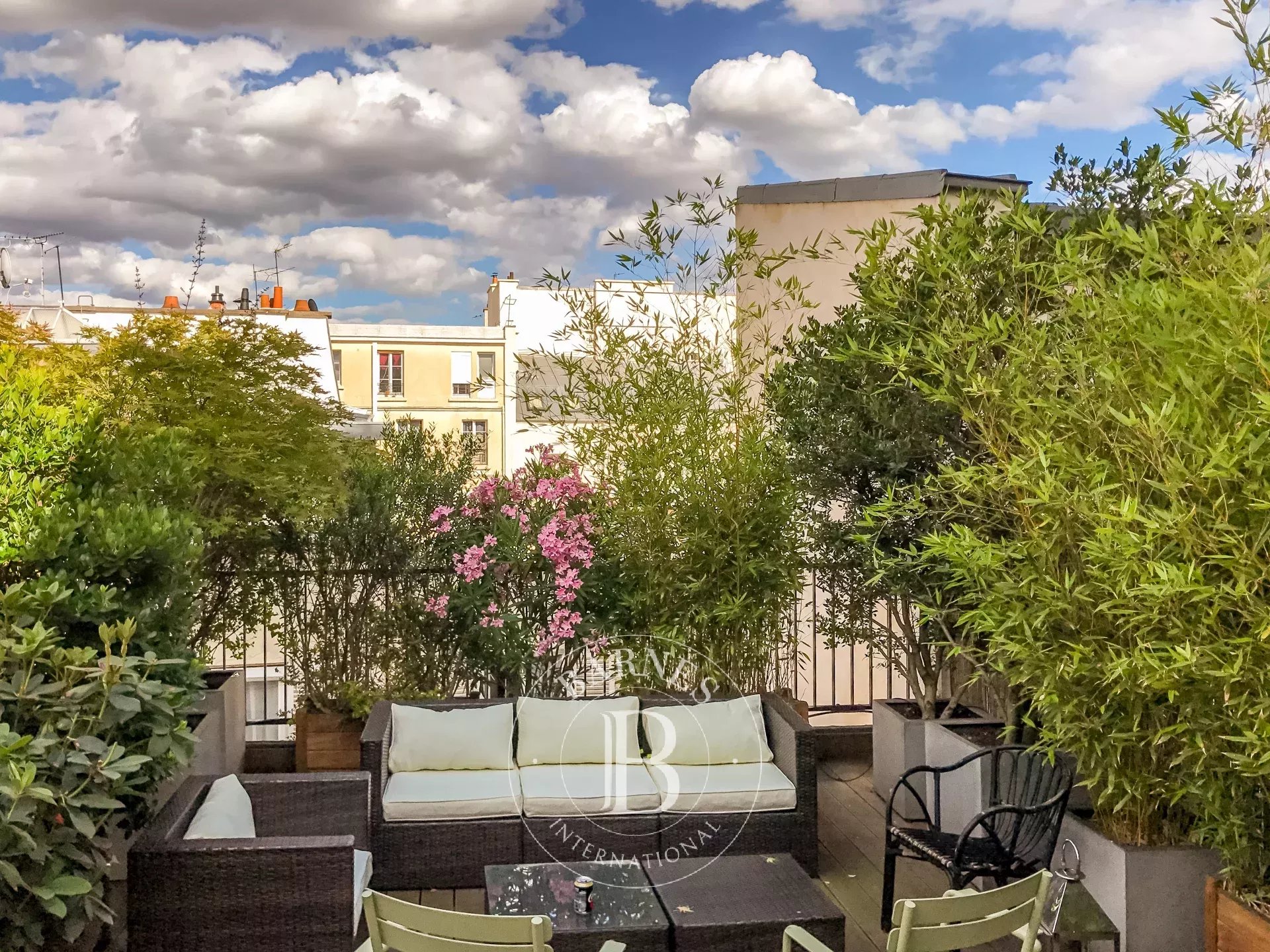 Daire Paris 10ème - picture 17