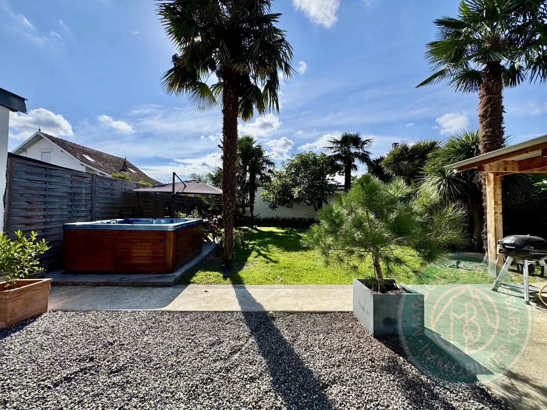 Agence immobilière de 