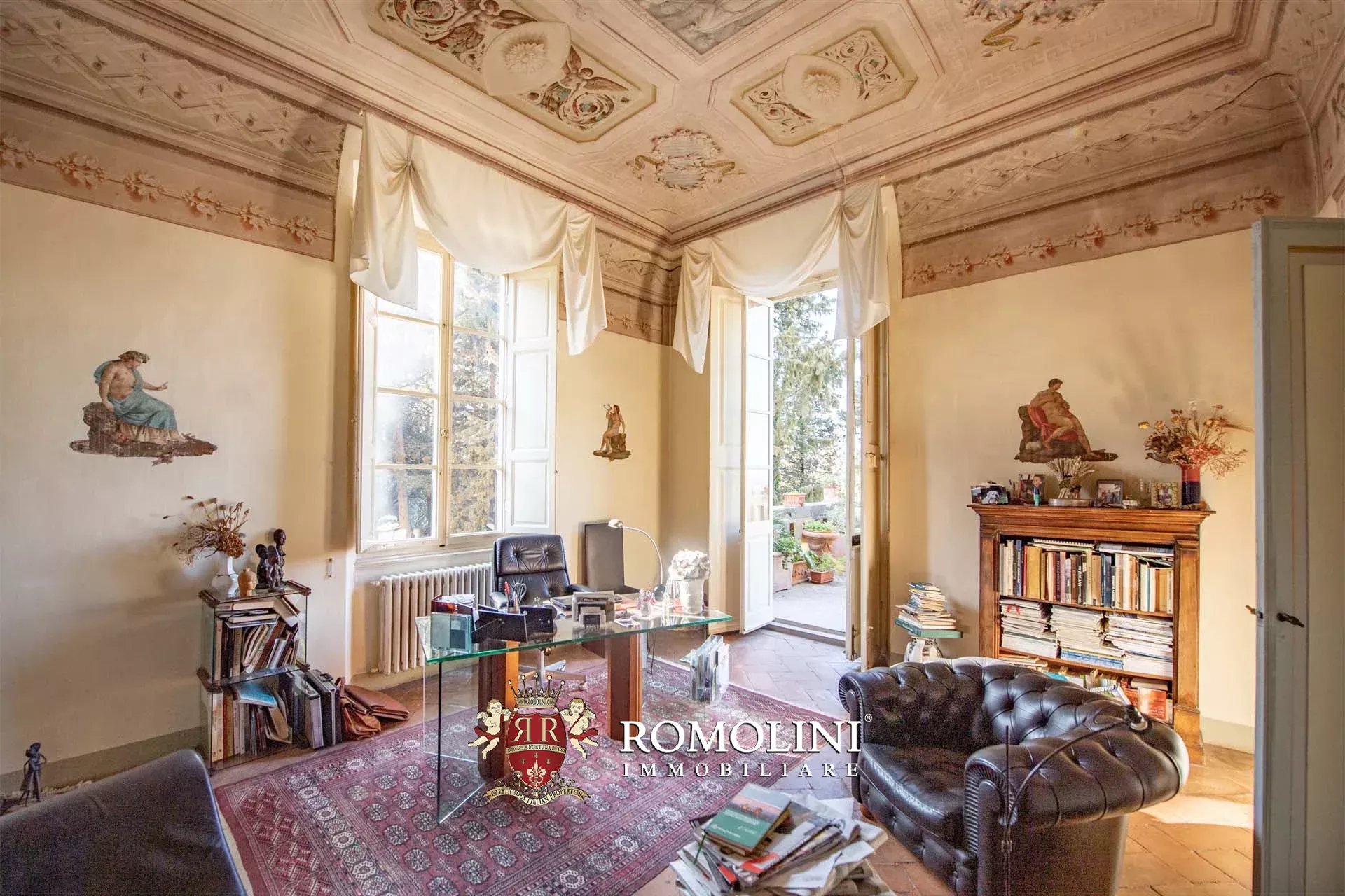 12 Bedroom Villa/Townhouse's Image 28