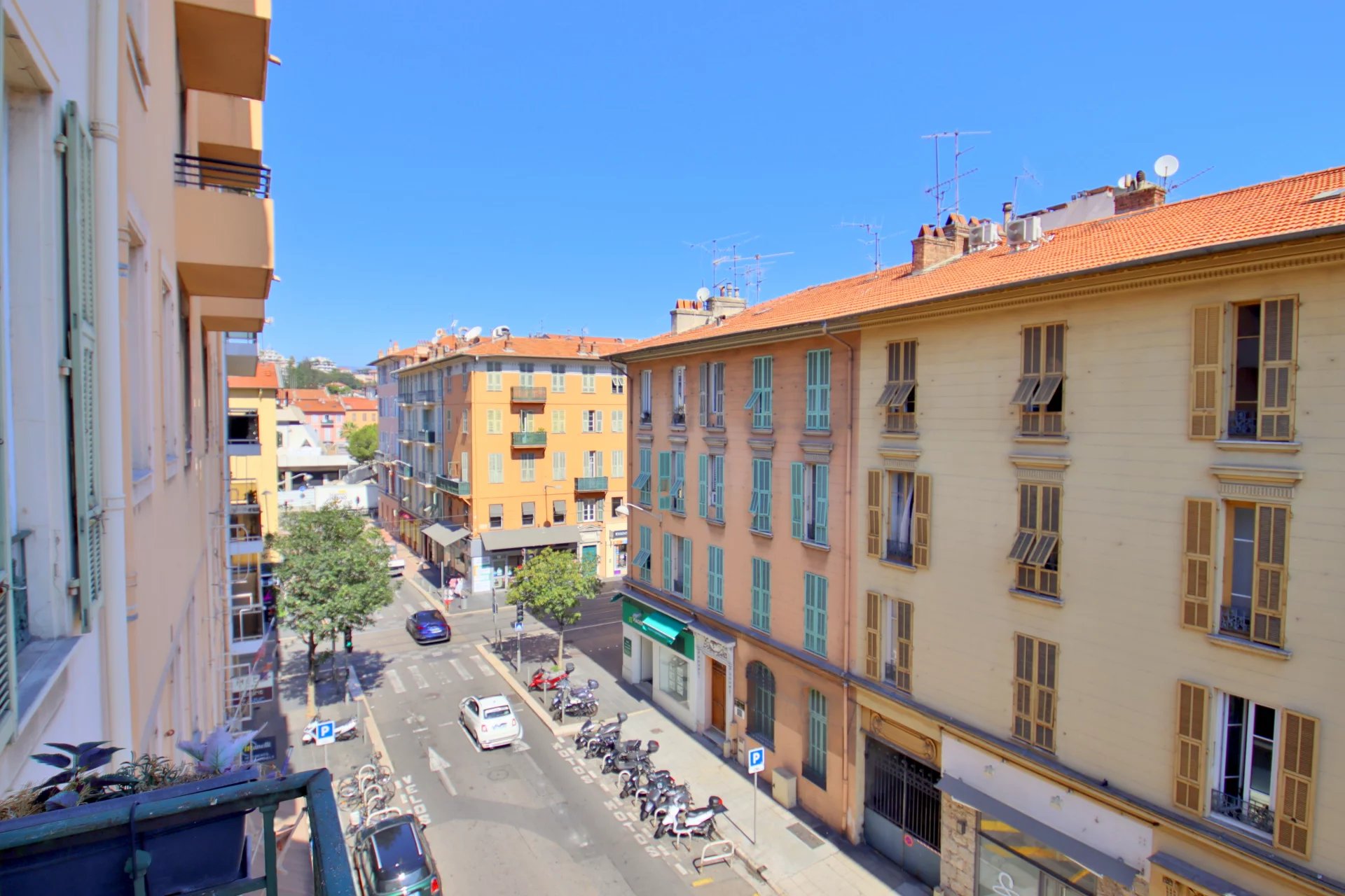 Nice République 3P vue dégagée
