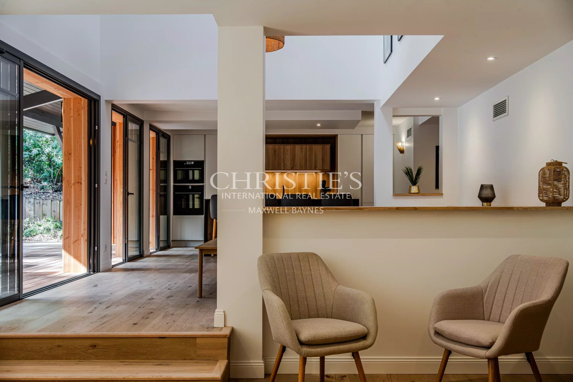 4 Bedroom Villa/Townhouse's Image 7