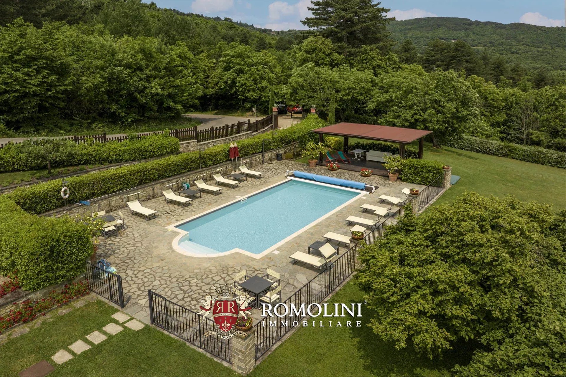 6 Bedroom Villa/Townhouse's Image 23