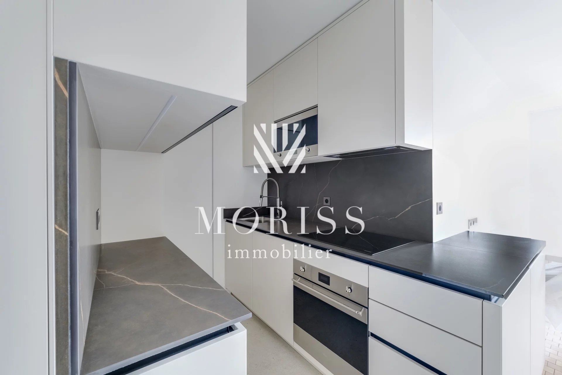 75009 Paris - Studio en parfait état - Image 1