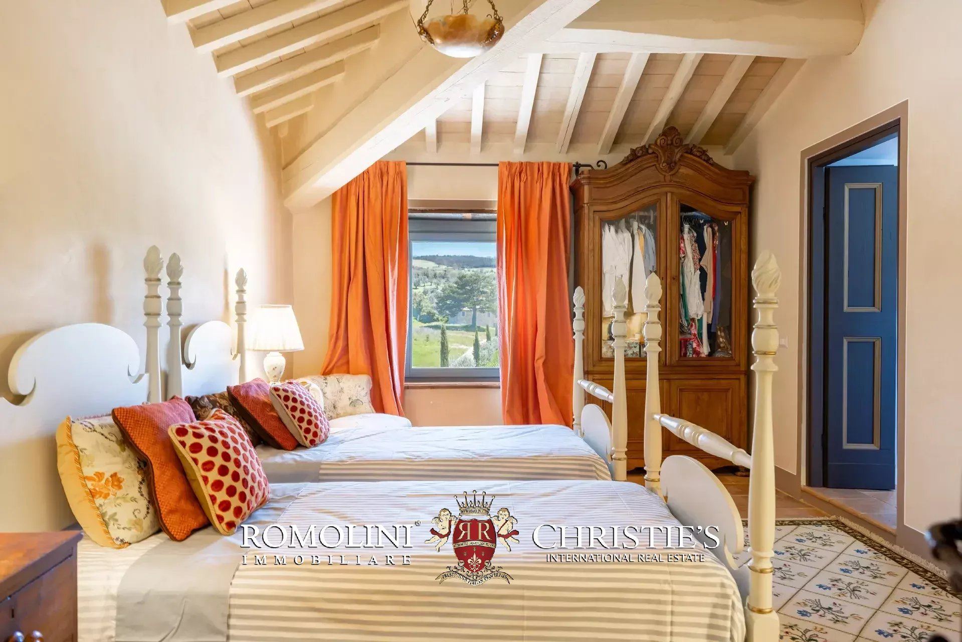 6 Bedroom Villa/Townhouse's Image 103