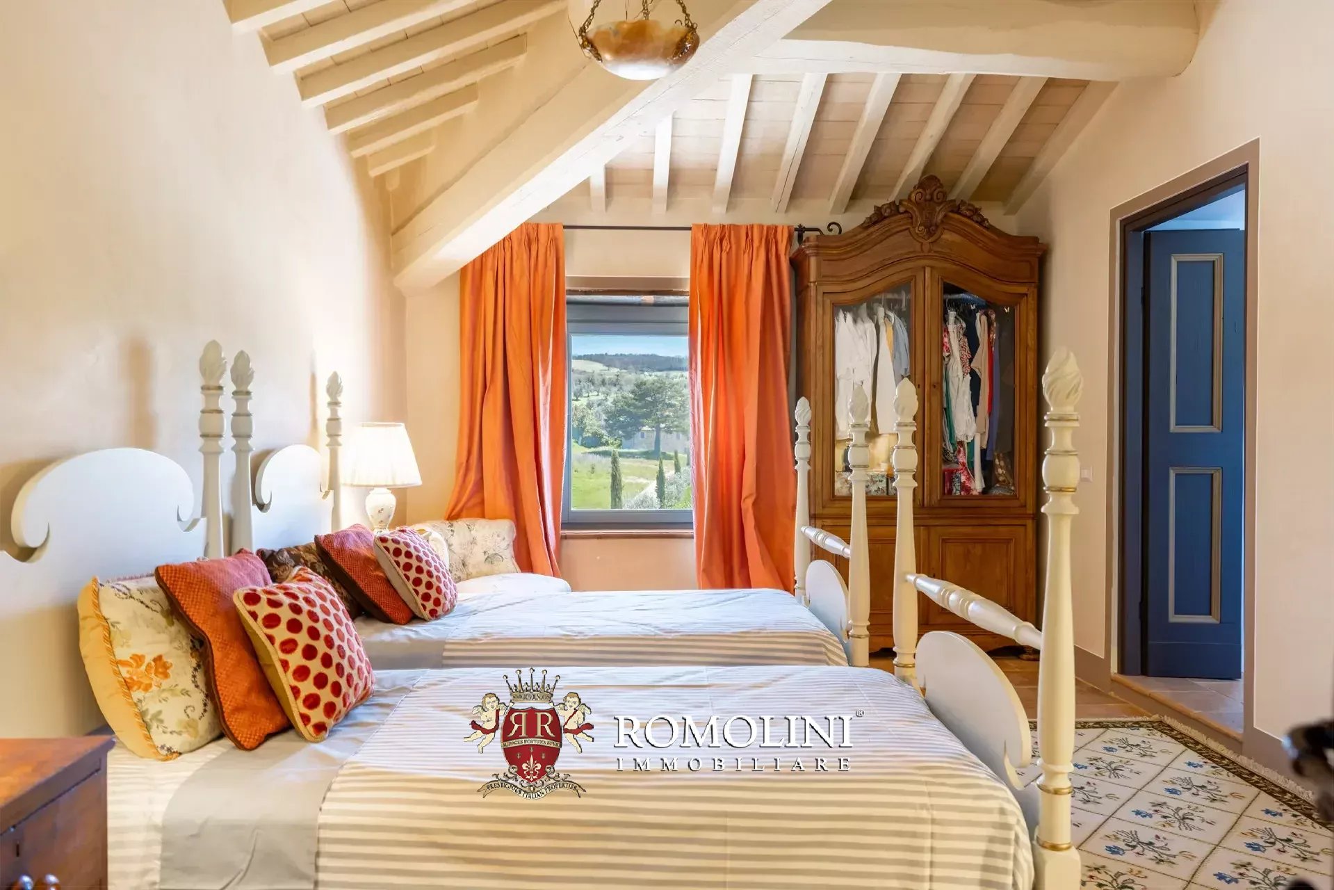 6 Bedroom Villa/Townhouse's Image 103