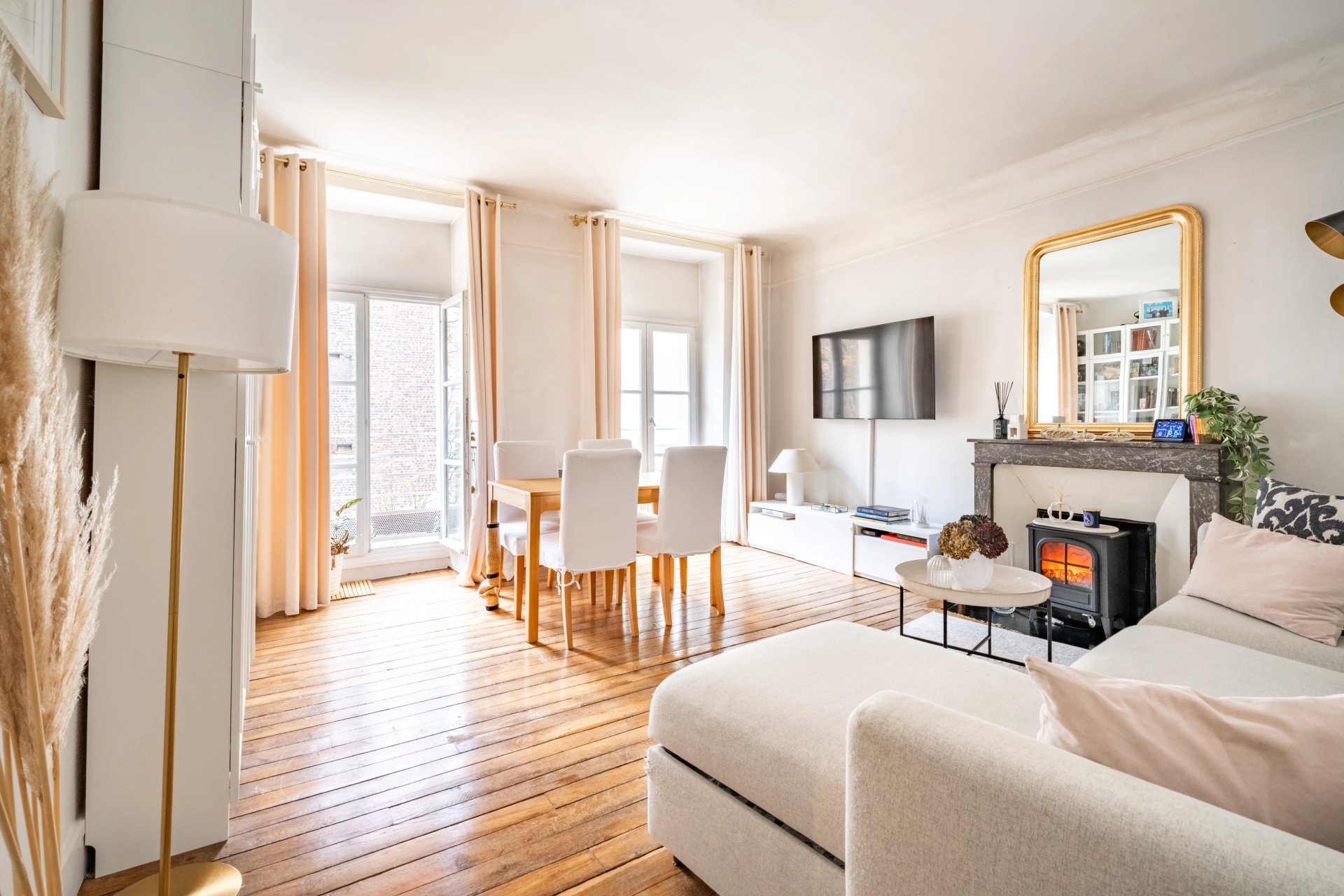 2 Bedroom Apartment/Flat's Image 4
