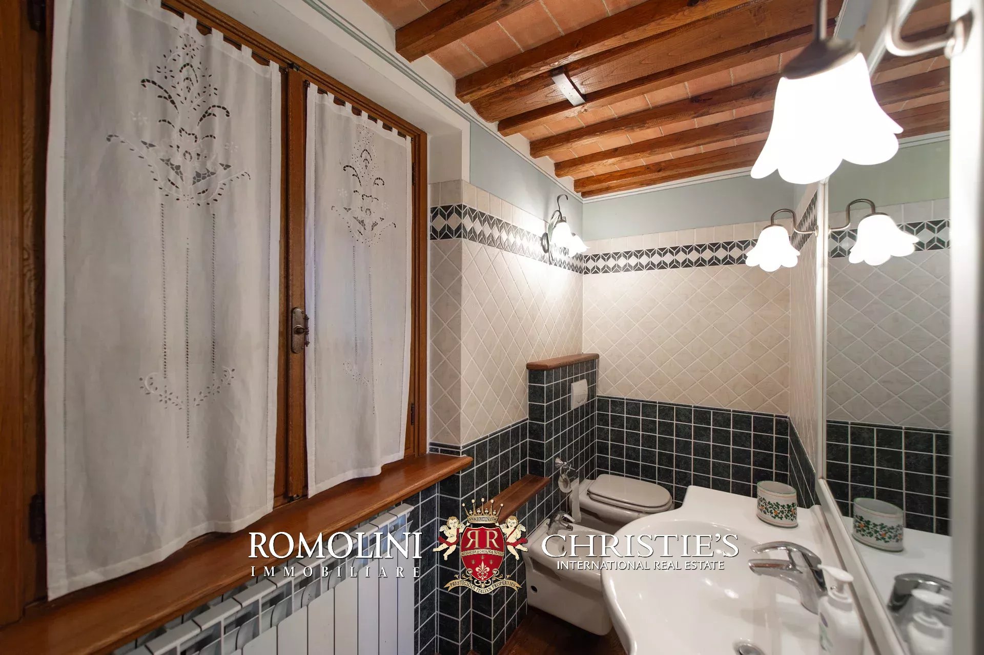 4 Bedroom Villa/Townhouse's Image 34