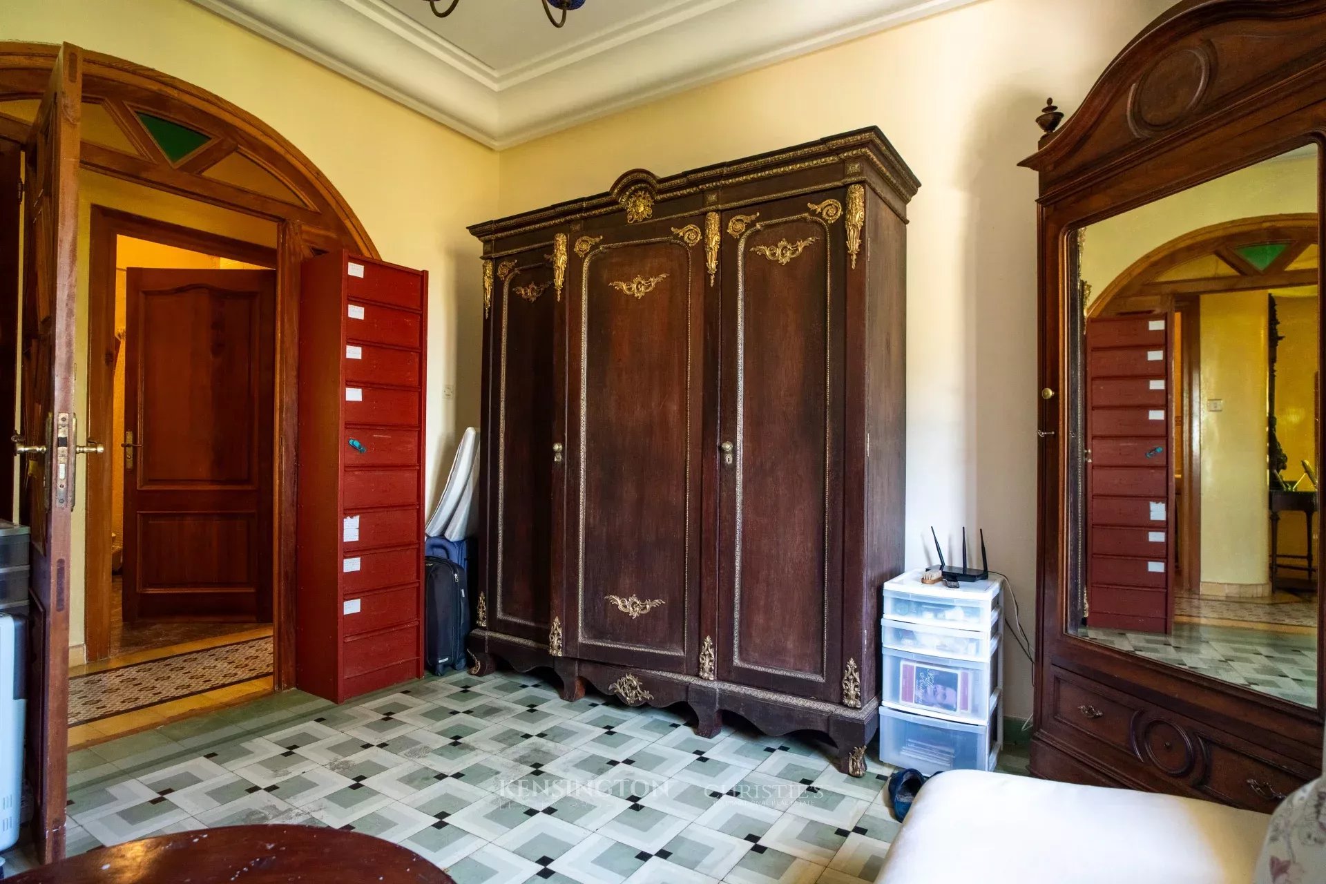 5 Bedroom Villa/Townhouse's Image 4