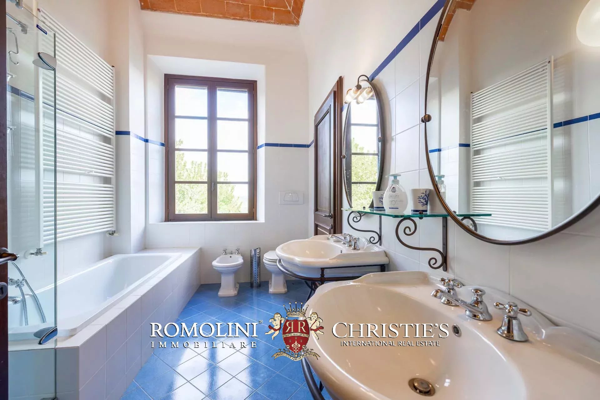 37 Bedroom Villa/Townhouse's Image 133