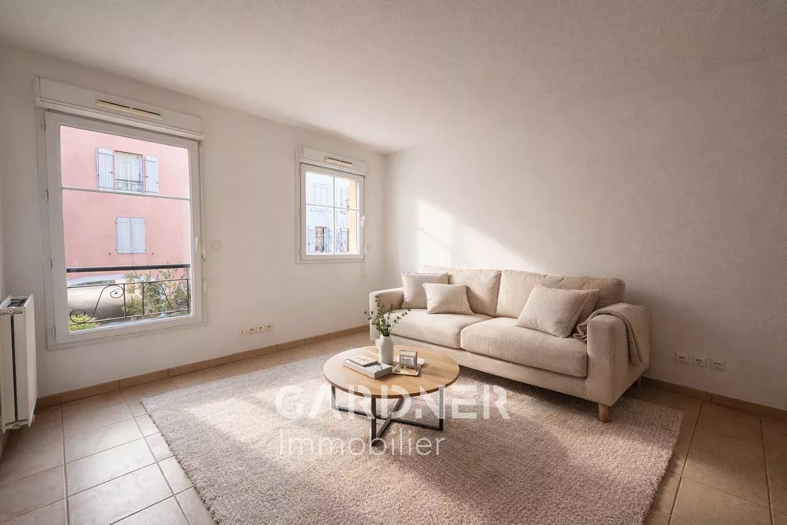 Agence immobilière de 