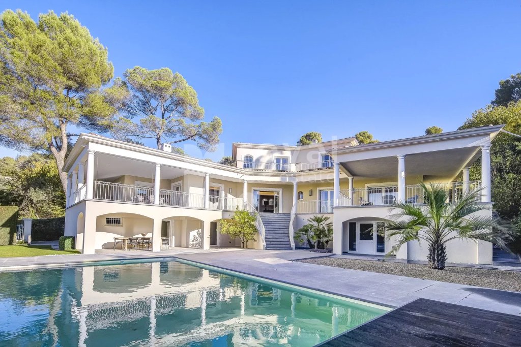 Villa for sale in Mougins — Luxury Villa for Sale in Mougins | Royal Mougins Golf Estate