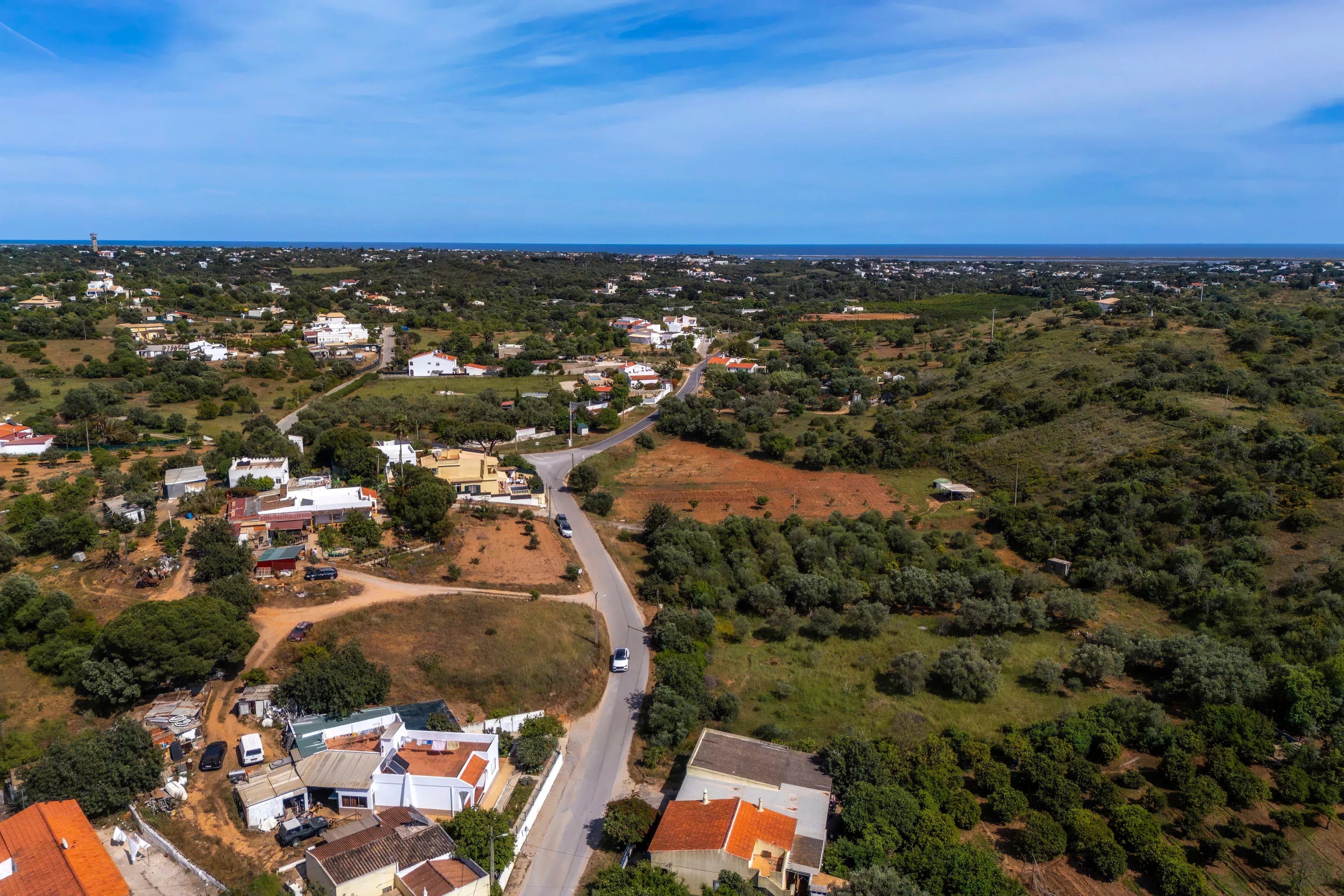 A fantastic, charming 4-bedroom villa with a garden and swimming pool on the outskirts of Olhão 87006245 image 56