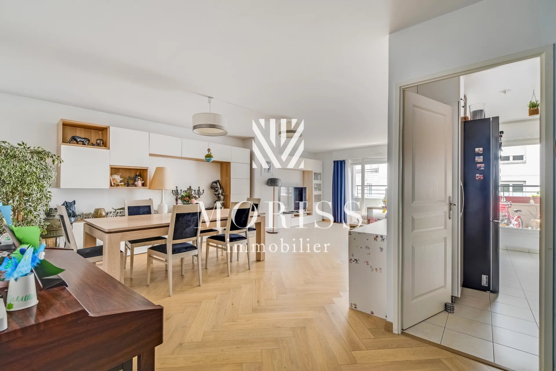 APPARTEMENT / 4 PIÈCES / 100M2 / BALCON - Image Array