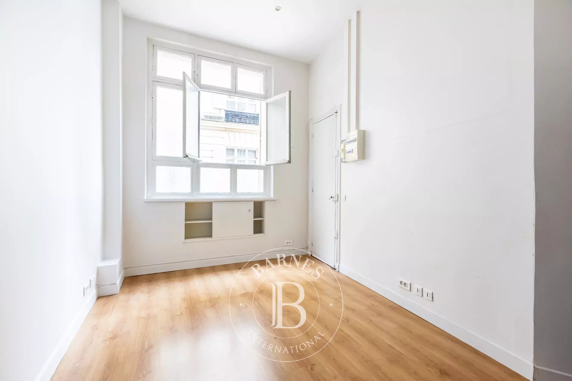 Daire Paris 8ème - picture 9