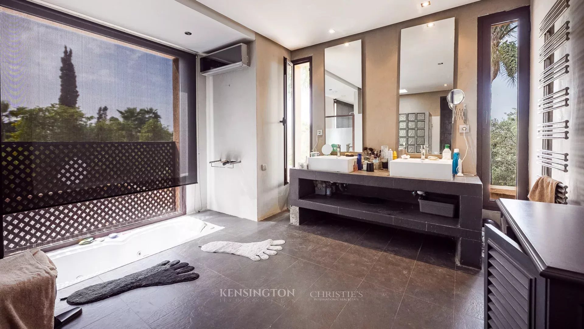 4 Bedroom Villa/Townhouse's Image 44