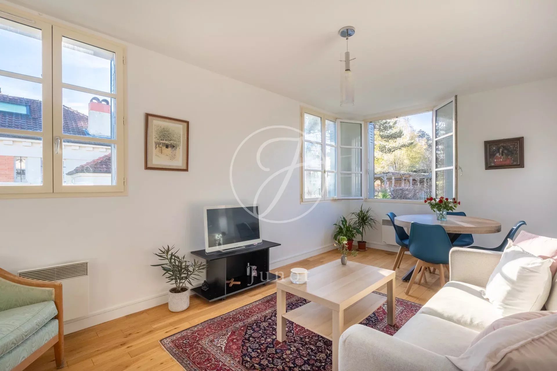 Garches - HIPPODROME DE SAINT-CLOUD - Appartement à vendre - 2 pièces de 39,34m² - Potentiel d'agrandissement.